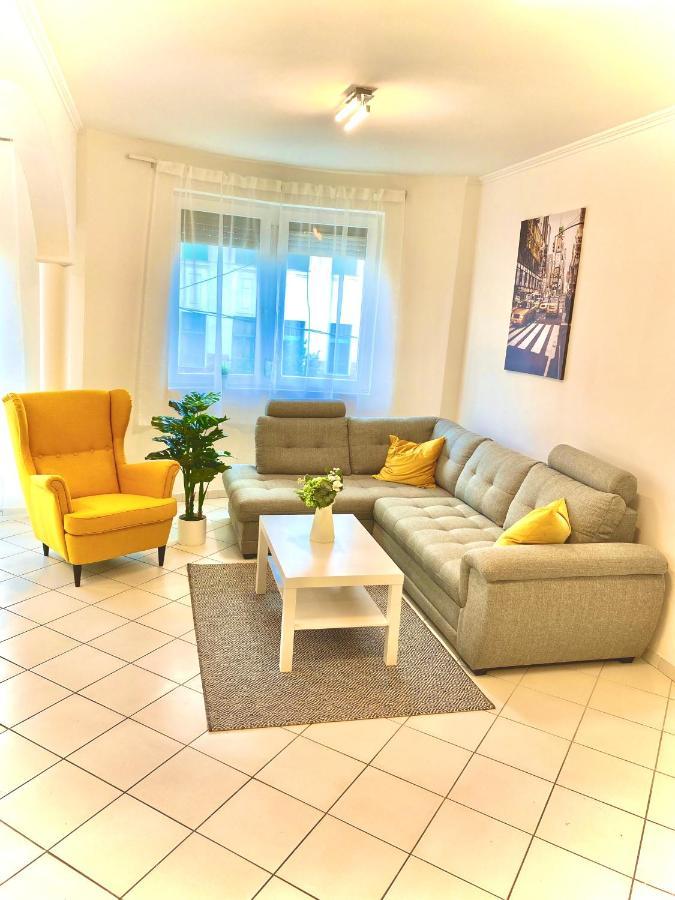 Mirell Apartman Szeged Exterior foto