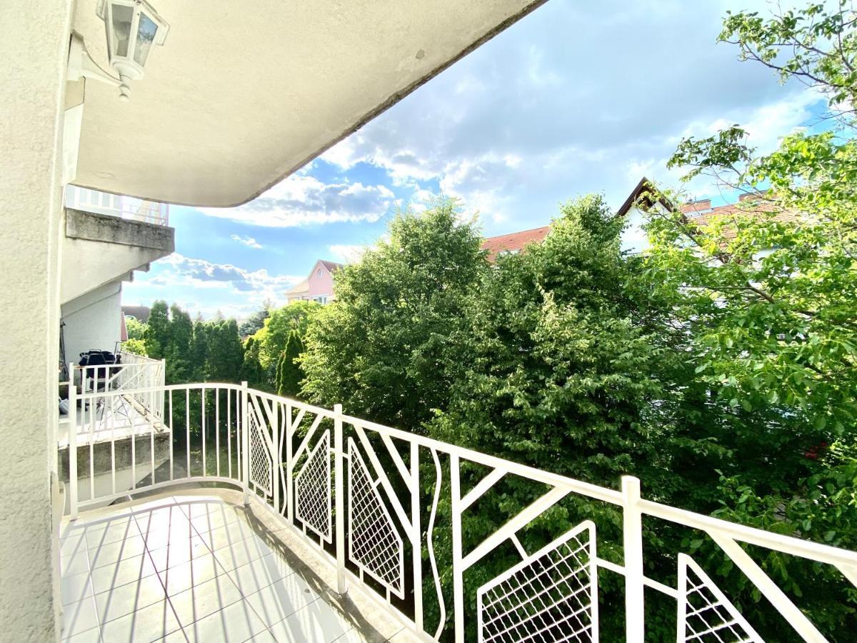 Mirell Apartman Szeged Exterior foto